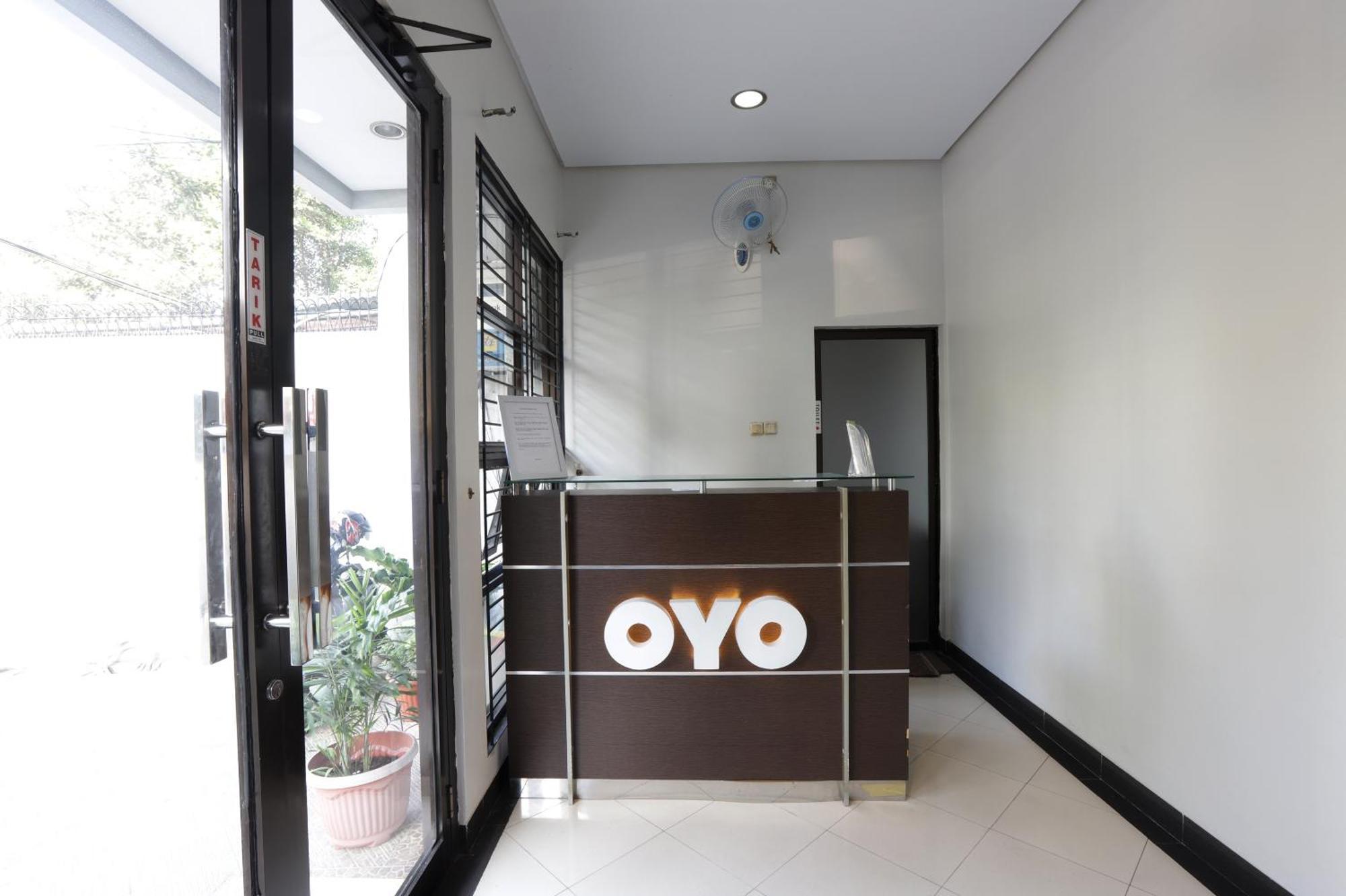 Oyo 148 Cempaka Place Homestay Jakarta Kültér fotó