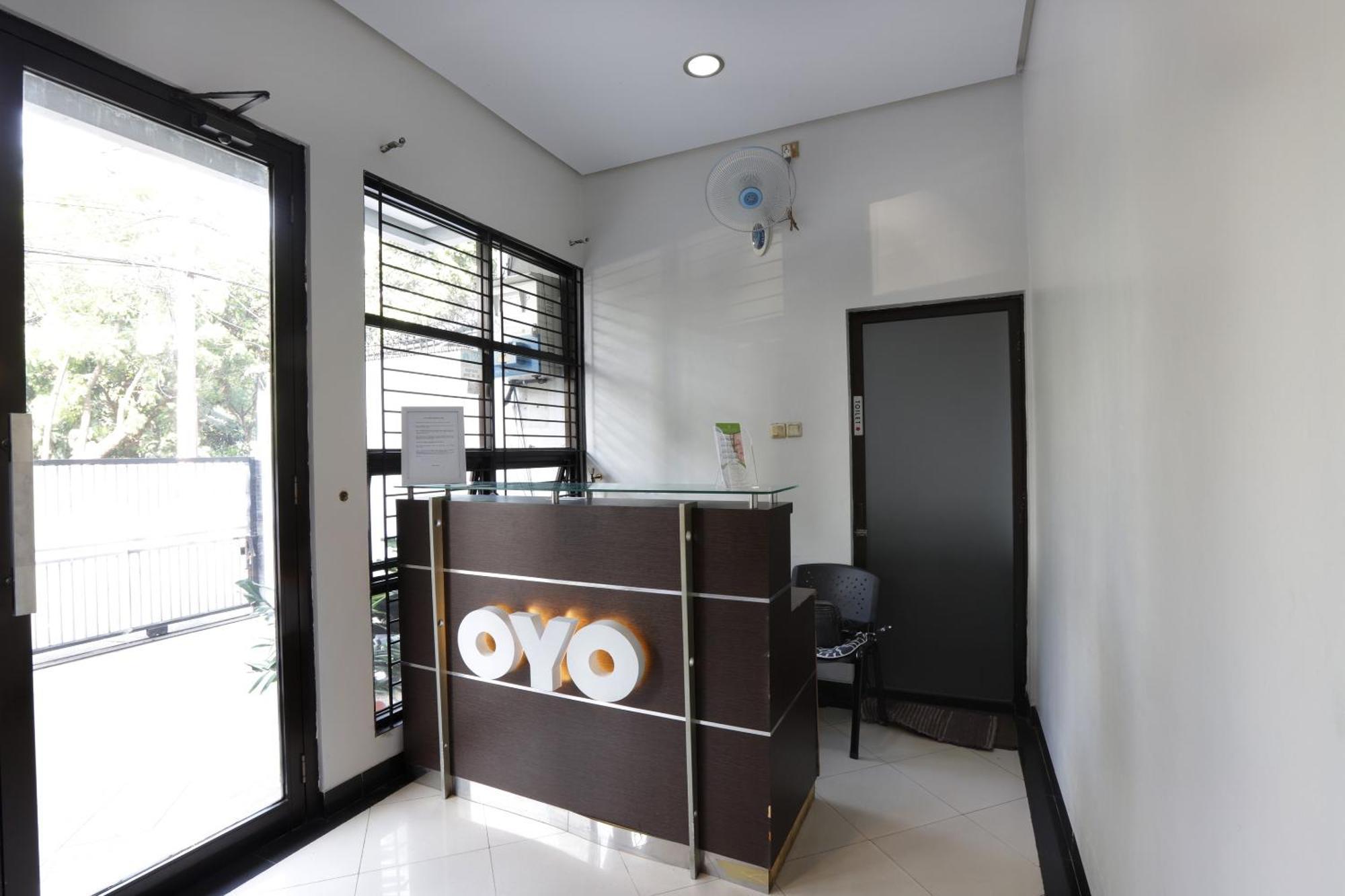 Oyo 148 Cempaka Place Homestay Jakarta Kültér fotó